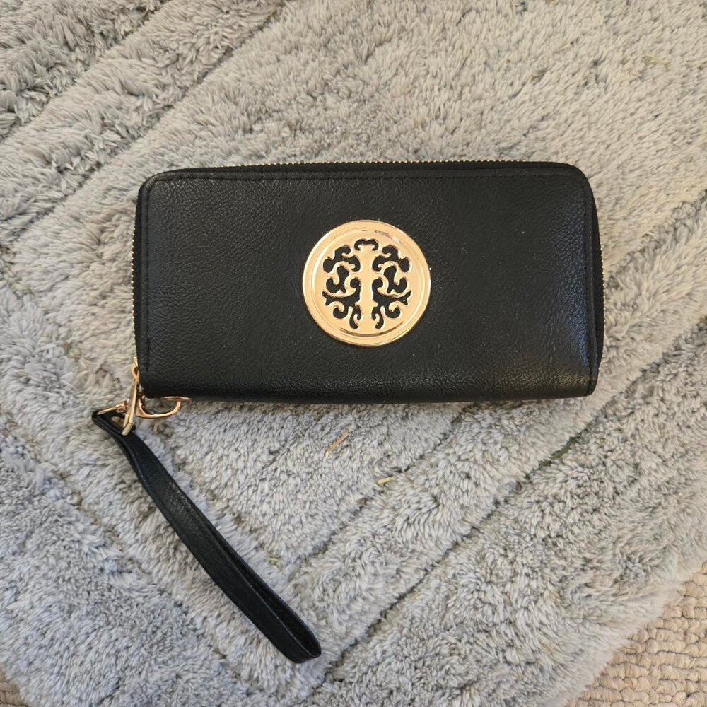 NEW Gold Black Wallet with Zipper